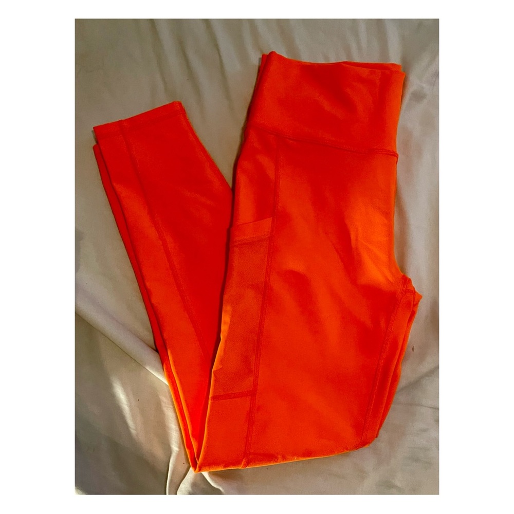 High waisted leggings